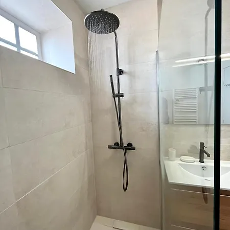 App'art Frida & Oskar: Central Comfort With Terrace Apartment Narbonne